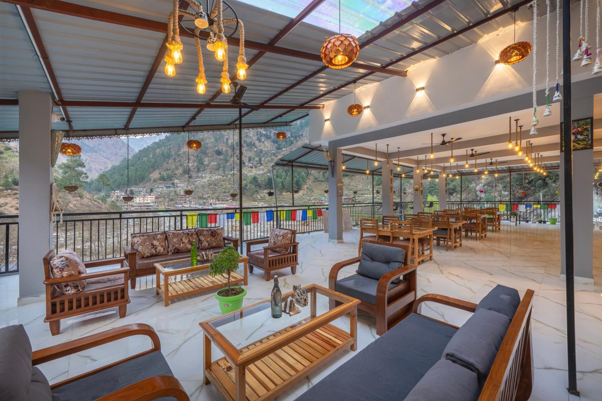 Sharda Resort-Tirthan Valley Banjar Luaran gambar